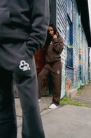 CLUB LOGO OPEN HEM SWEATPANTS (MOCHA)